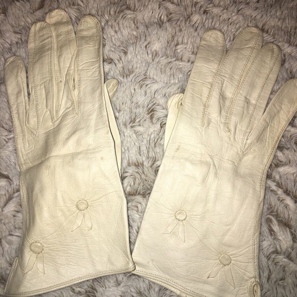 unknown Accessories - Vintage leather embellished driver retro gloves